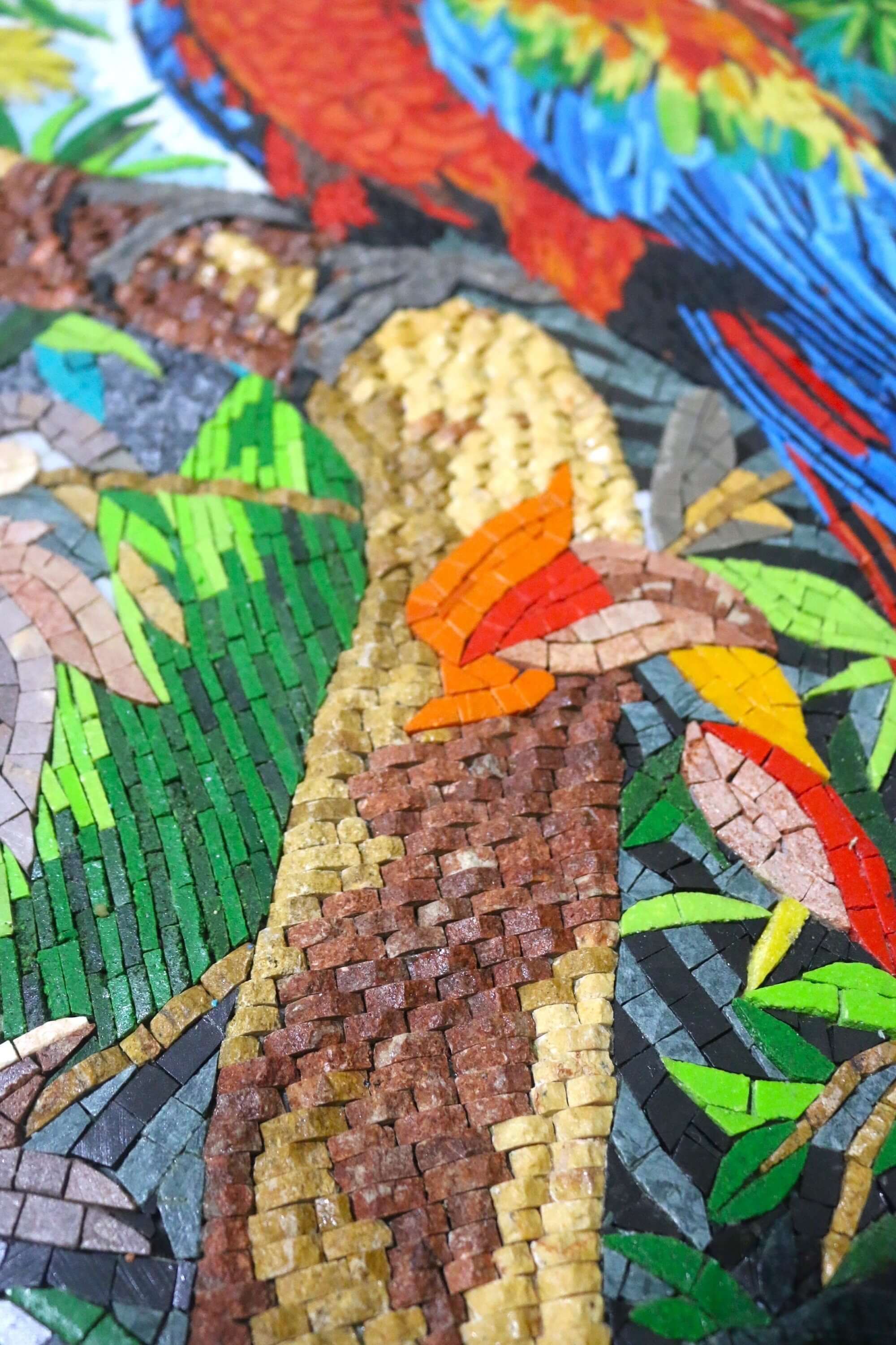 Mosaic Parrots top Plaque White Marble Semiprecious Stones Gemstones Bird Tile Macaw